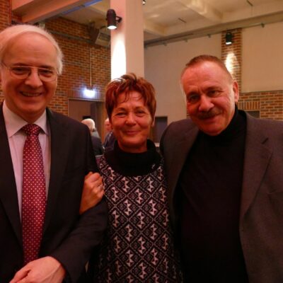von links: Rüdiger Fikentscher, Stadträtin Beate Wübbenhorst, Rainer Paulick
