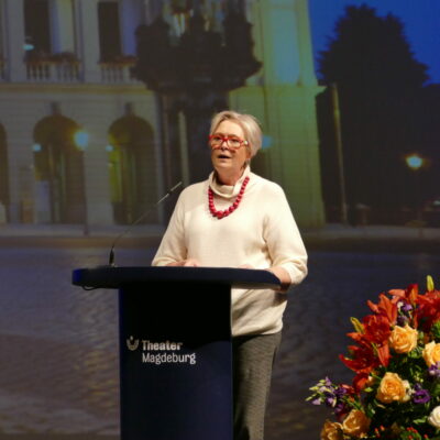 Generalintendantin Karen Stone