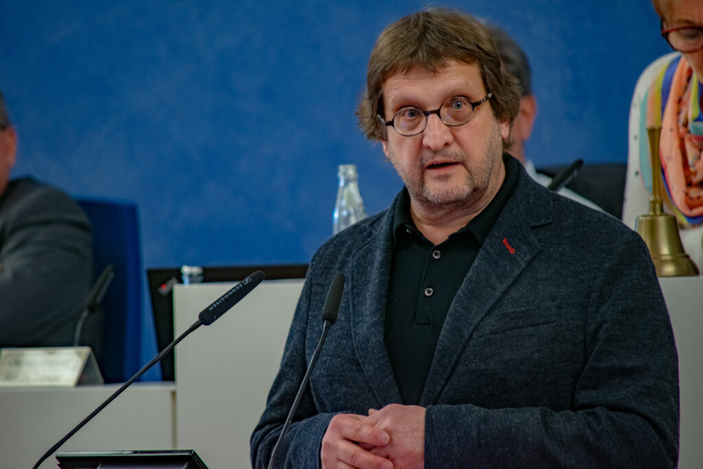 Dr. Thomas Wiebe